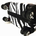 629979545_chemodan-zebra